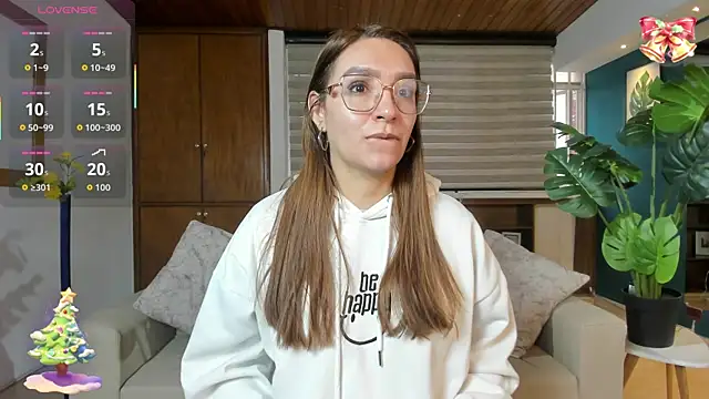 miataylorr1 online show from 12/15/25, 11:58