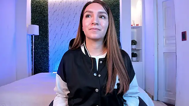 Snapshot of miataylorr1 chatting on 12/19/25, 11:39 miataylorr1 online show from 12/19/25, 11:39