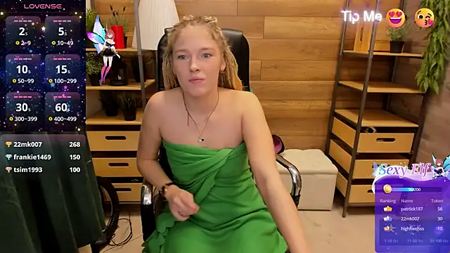 Snapshot of _fiona_Love chatting on 02/02/25, 03:43  fiona Love online show from 02/02/25, 03:43