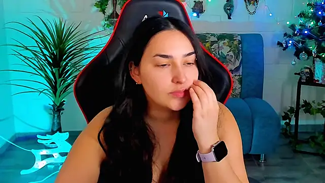 CeceliaJohnson online show from 12/17/25, 08:09