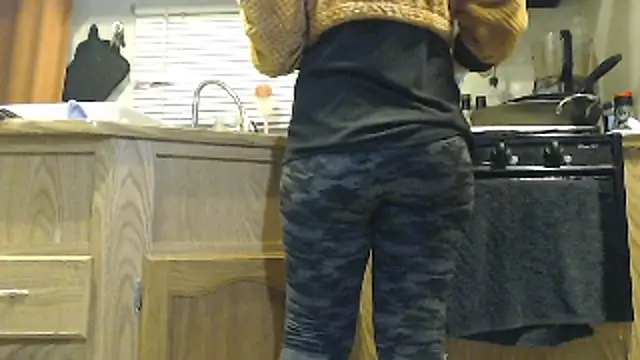 Snapshot of sexyinpantyhose chatting on 01/05/25, 07:07 sexyinpantyhose online show from 01/05/25, 07:07