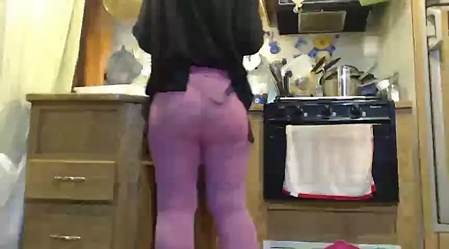 Snapshot of sexyinpantyhose chatting on 03/16/25, 07:15 sexyinpantyhose online show from 03/16/25, 07:15