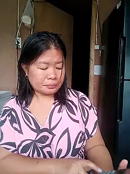 Snapshot of lickmepussy21 chatting on 02/21/26, 11:17 lickmepussy21 online show from 02/21/26, 11:17