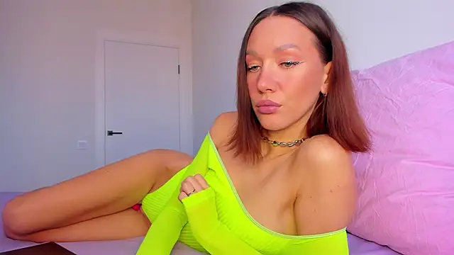 Snapshot of bestfootfetish chatting on 10/19/25, 09:10 bestfootfetish online show from 10/19/25, 09:10