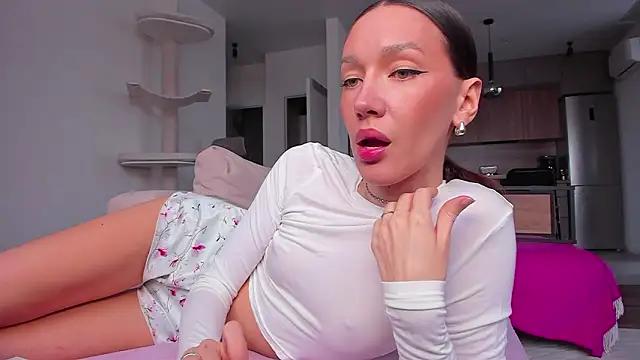 Snapshot of bestfootfetish chatting on 02/28/26, 09:10 bestfootfetish online show from 02/28/26, 09:10