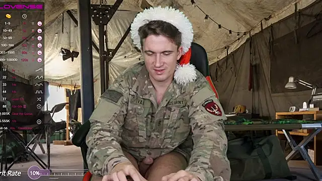 Snapshot of hornystripman97 chatting on 12/17/24, 04:23 hornystripman97 online show from 12/17/24, 04:23