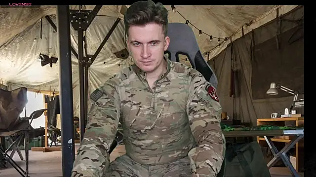 Snapshot of hornystripman97 chatting on 11/02/25, 07:05 hornystripman97 online show from 11/02/25, 07:05