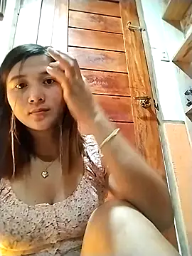 Snapshot of MS_Isabella_Snow92 chatting on 05/13/26, 10:27 MS Isabella Snow92 online show from 05/13/26, 10:27