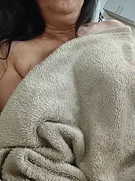 Susannemilf online show from 10/20/25, 10:49