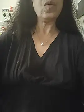 Snapshot of Susannemilf chatting on 05/09/26, 08:19 Susannemilf online show from 05/09/26, 08:19