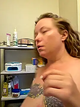 julimonroe online show from 09/17/25, 03:35