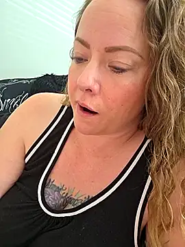 julimonroe online show from 02/21/26, 05:14