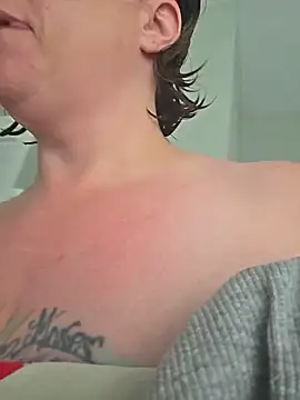 julimonroe online show from 06/09/26, 02:39