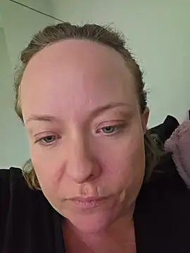 julimonroe online show from 06/26/26, 02:05