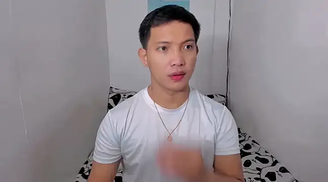 xSebastian19 online show from 01/03/25, 07:29