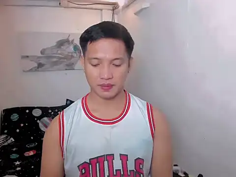 xSebastian19 online show from 06/15/26, 05:15