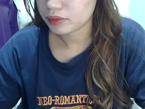 Snapshot of ___zurIII09_ chatting on 02/22/26, 10:36 zurIII09 online show from 02/22/26, 10:36