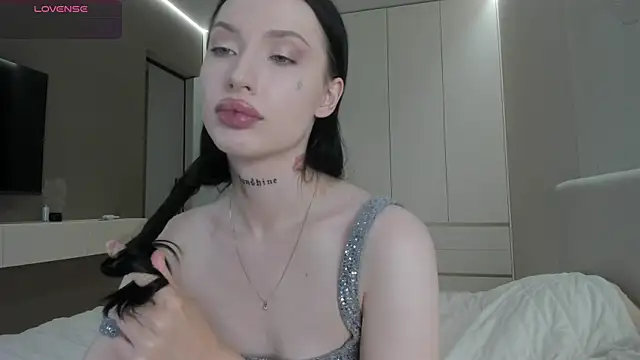 Snapshot of JenniferQueen11 chatting on 07/29/26, 07:23 JenniferQueen11 online show from 07/29/26, 07:23