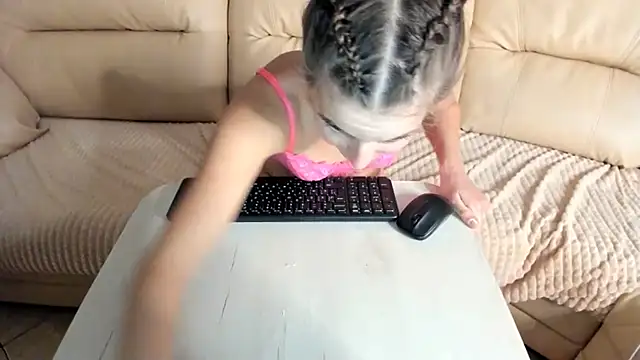 ElizSweet online show from 02/28/25, 08:42