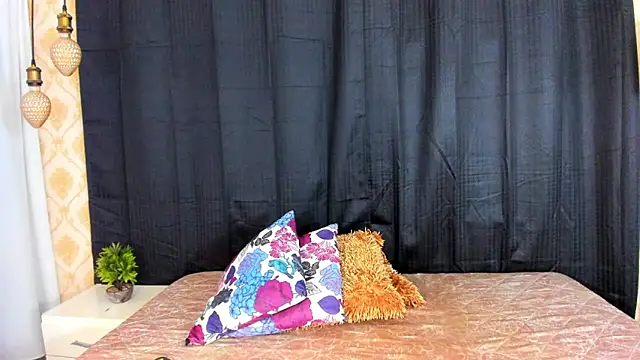 DENISE WOLFE online show from 03/17/25, 01:39