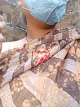 Snapshot of Lattika-Bhabhi chatting on 02/05/25, 07:07 Lattika-Bhabhi online show from 02/05/25, 07:07