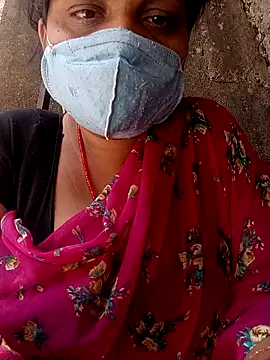 Snapshot of Lattika-Bhabhi chatting on 04/09/26, 06:41 Lattika-Bhabhi online show from 04/09/26, 06:41