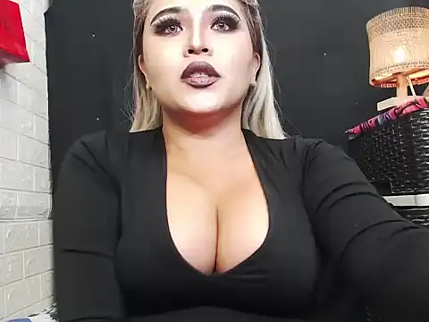 x12inchanaconda online show from 12/18/25, 11:00