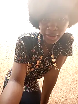 Petite li online show from 01/06/26, 06:50