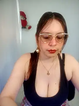 lorenitabella online show from 03/23/26, 08:57