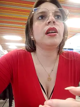 lorenitabella online show from 04/29/26, 09:21