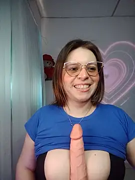 lorenitabella online show from 06/20/26, 09:39