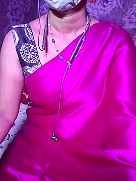 Snapshot of XBHUUME chatting on 10/06/25, 04:59 XBHUUME online show from 10/06/25, 04:59