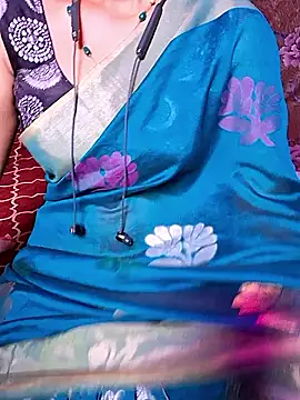 Snapshot of XBHUUME chatting on 03/11/26, 05:19 XBHUUME online show from 03/11/26, 05:19