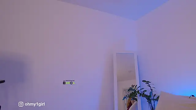 Fallinlove1 online show from 11/10/25, 12:26