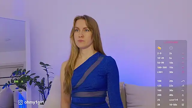 Snapshot of Fallinlove1 chatting on 01/05/26, 05:27 Fallinlove1 online show from 01/05/26, 05:27