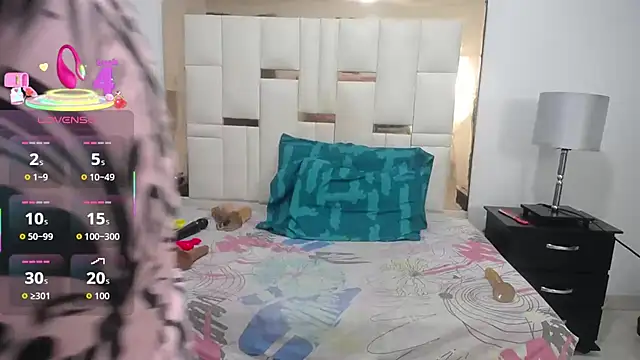 ambercordoba online show from 10/25/25, 08:03