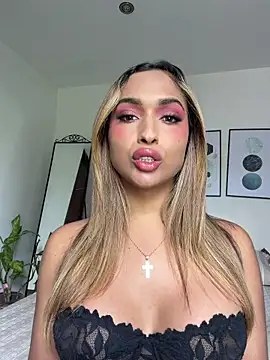 Snapshot of carminaurmommy chatting on 01/06/26, 07:06 carminaurmommy online show from 01/06/26, 07:06