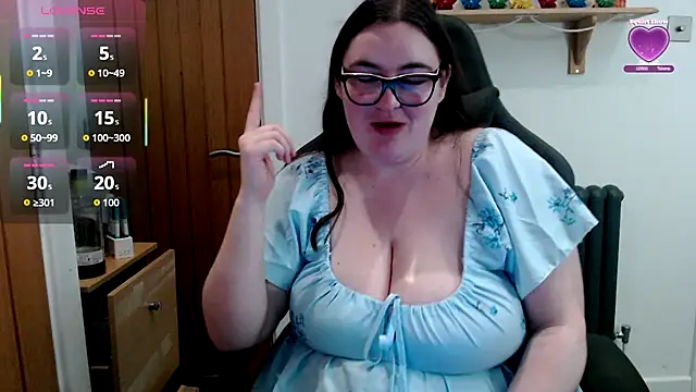 Rebecca Summer online show from 04/11/26, 07:45