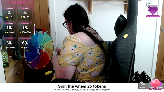 Rebecca Summer online show from 05/18/26, 06:03