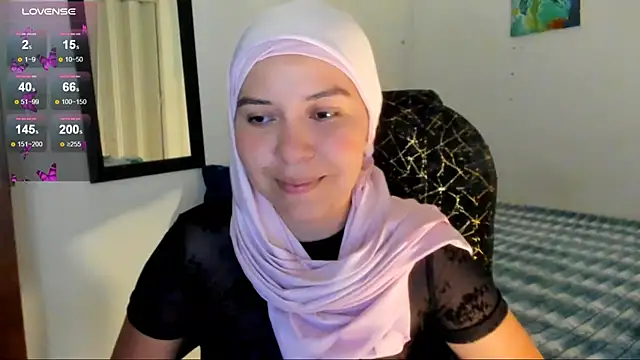 MatchedEyebrow online show from 05/26/26, 08:16