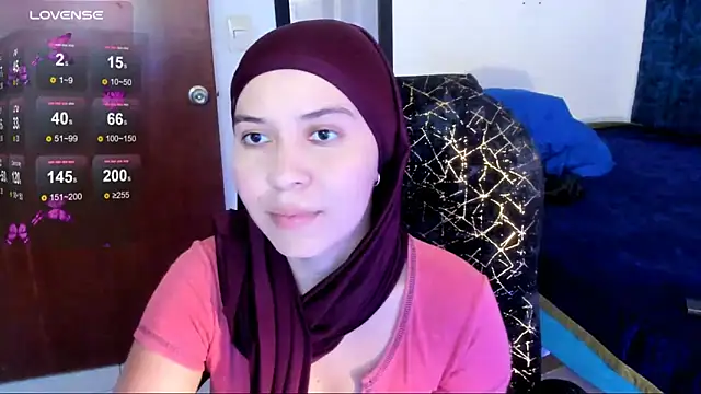 MatchedEyebrow online show from 06/18/26, 09:08