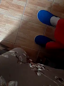 feet toes online show from 11/07/25, 07:19