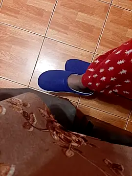 feet toes online show from 11/24/25, 06:02