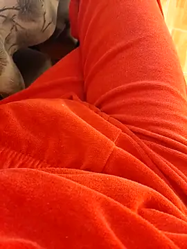 Snapshot of feet_toes chatting on 04/06/26, 05:30 feet toes online show from 04/06/26, 05:30