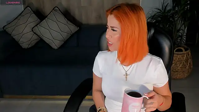 Snapshot of MadelineFox chatting on 09/09/25, 07:52 MadelineFox online show from 09/09/25, 07:52