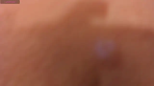 Snapshot of MadelineFox chatting on 12/16/25, 08:30 MadelineFox online show from 12/16/25, 08:30