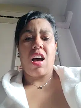 Snapshot of Molly_newman6 chatting on 02/22/25, 01:57 Molly newman6 online show from 02/22/25, 01:57