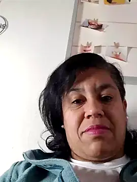 Snapshot of Molly_newman6 chatting on 03/19/25, 03:52 Molly newman6 online show from 03/19/25, 03:52