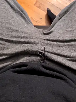 MrandMrsHaze online show from 12/19/25, 05:36