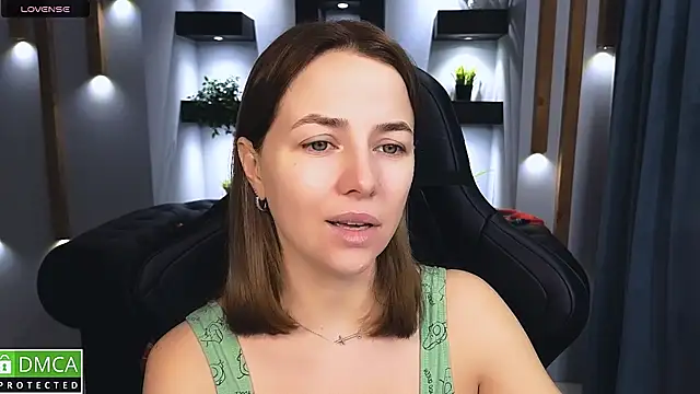 Mira Mermayd online show from 12/19/24, 01:07